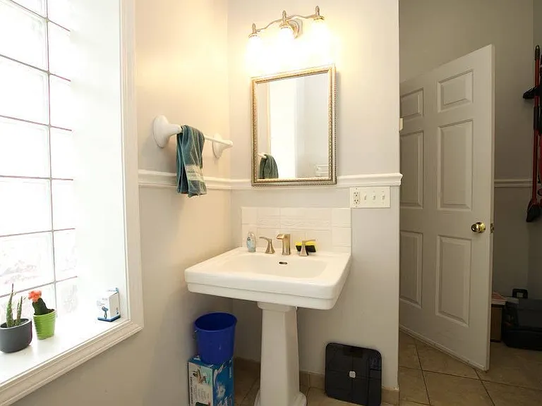 1252 N Greenview Ave #1 — Photo 7