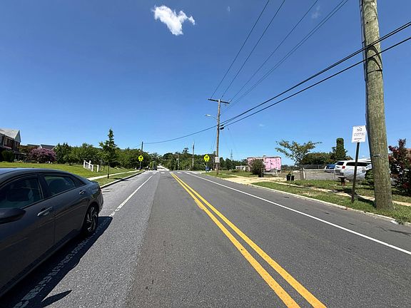 4th image of 120 N Athol Ave