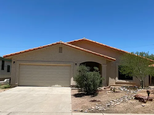 3041 E Loretta Dr Photo 1