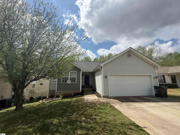 107 Kingscreek Dr, Greer, SC 29650