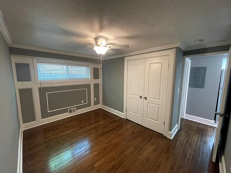 1108 W 45th St #6 — Photo 20