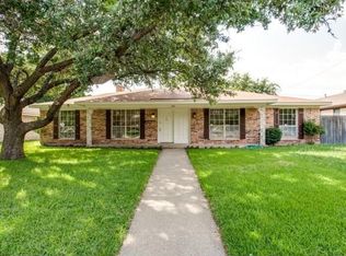 6945 Hunnicut Rd, Dallas, TX 75227