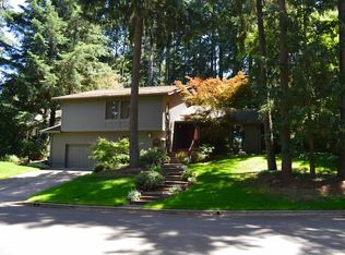 37 Hillshire Dr, Lake Oswego, OR 97034