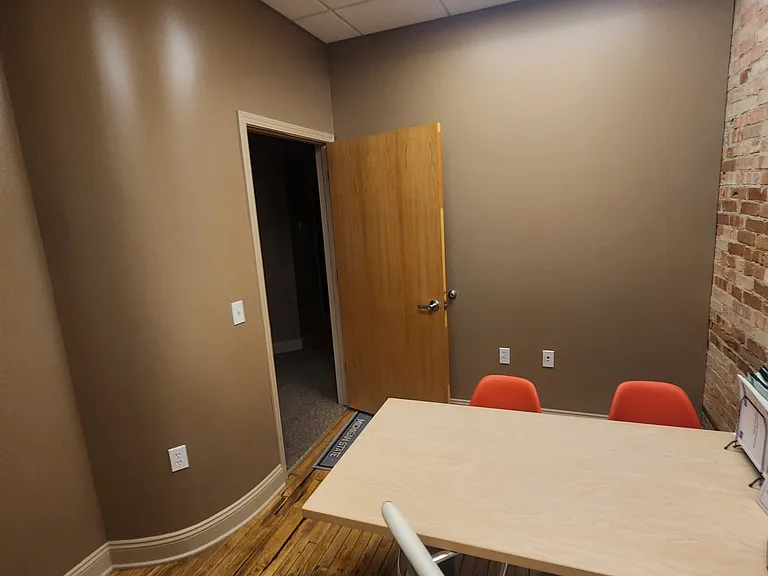 9 E Main St #1 — Photo 8