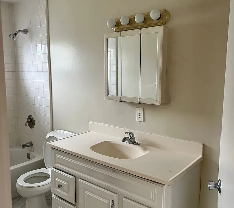 2982 Magliocco Dr