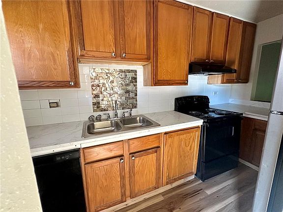 4th image of 3838 Pontchartrain Dr APT C104
