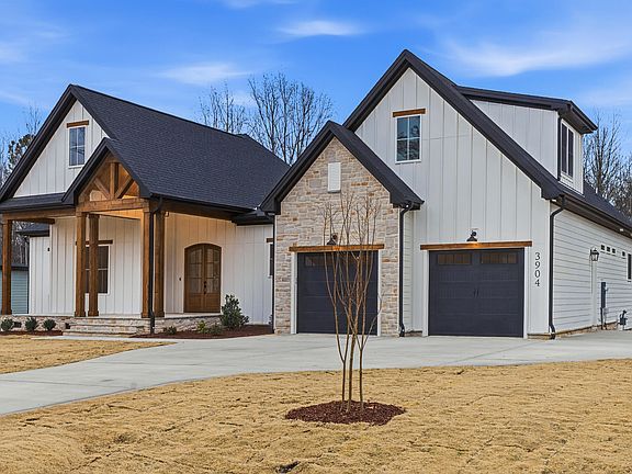3rd image of 3904 Cedar Knolls Dr