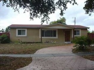 340 NW 68th Ter, Hollywood, FL 33024