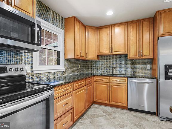 5th image of 14104 Lindendale Rd