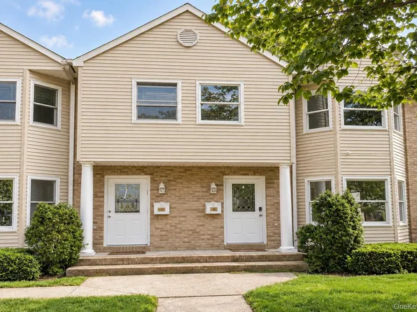 239 Cleveland Ave, Mineola, NY 11501