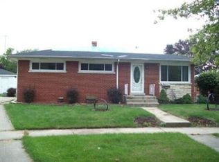 8424 Delaware Ave, Highland, IN 46322