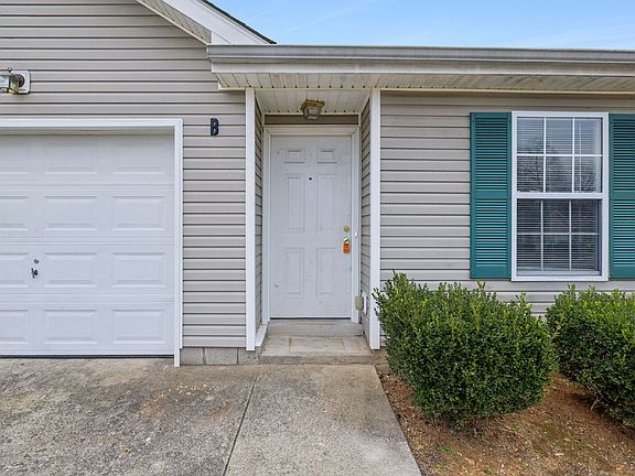 4th image of 269B Executive Ave