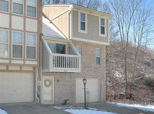 410 Timber Dr, Trafford, PA 15085