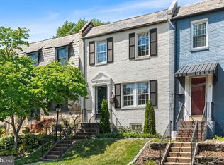 10 E Linden St, Alexandria, VA 22301