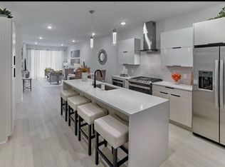 135 Christopher Columbus Dr #12-01, Jersey City, NJ 07302