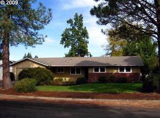 843 NE Birchaire Ln UNIT A, Hillsboro, OR