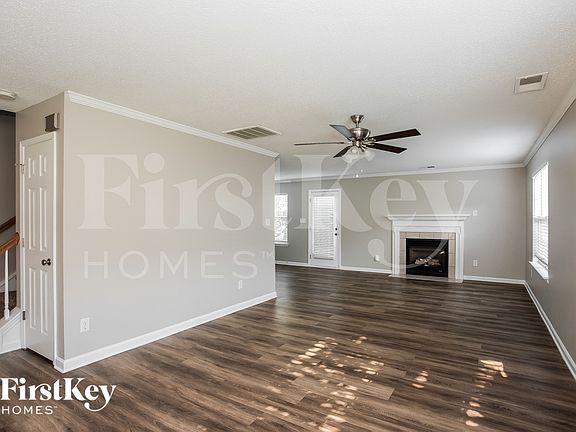 5th image of 120 Milroy Ln