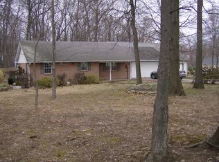 56 Lake Rd, Fleetwood, PA 19522