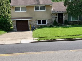 7411 Coventry Ave, Elkins Park, PA 19027