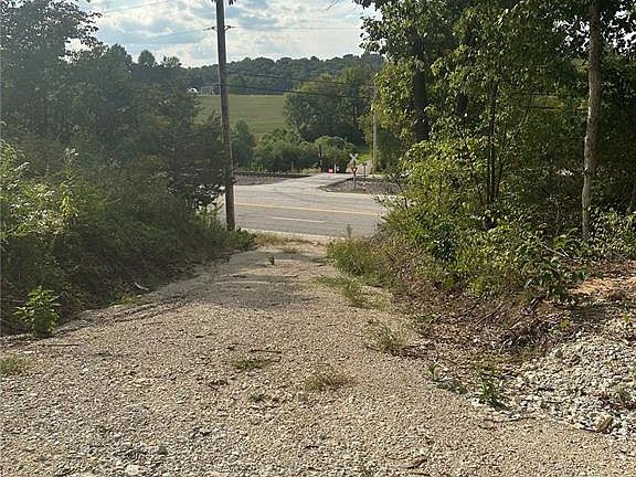 3rd image of 7330 Us Highway 61/67