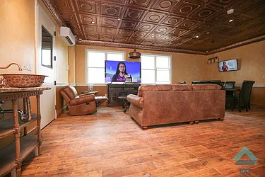 Rented by EXR