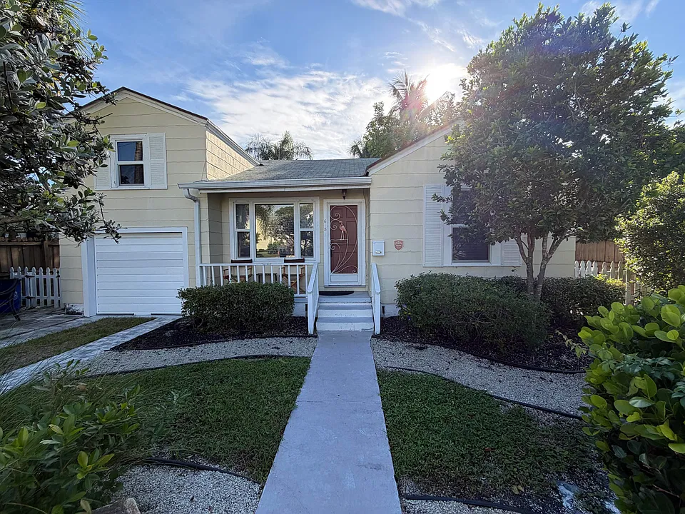 618 N Ocean Breeze