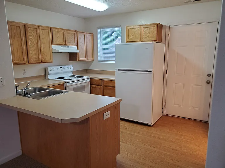 6597 Main St #A — Photo 1