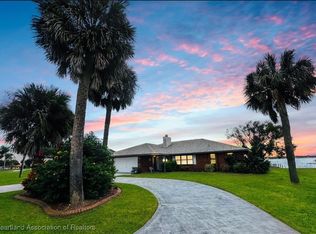 227 W Lake Damon Dr, Avon Park, FL 33825