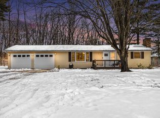 52892 Helen St, Bristol, IN 46507