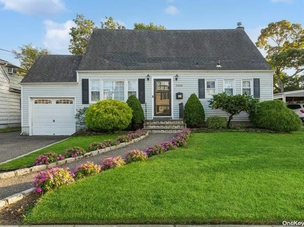 2558 Davenport Place, North Bellmore, NY 11710