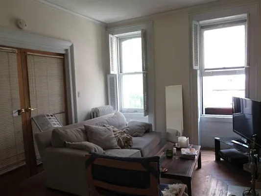 Rented by Aventana | media 6