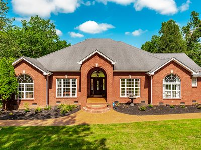 1800 Liberty Ln, Gallatin, TN, 37066