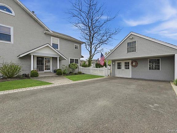 4th image of 114 Araca Road