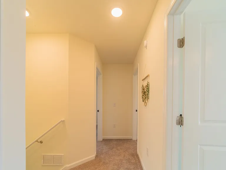 674 N Bedford St — Photo 14