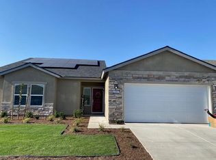 634 W Red Oak Ave S, Porterville, CA