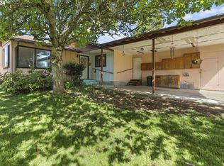 1990 Carter Rd, Hood River, OR 97031