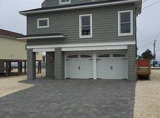 104 W Winifred Ave, Beach Haven, NJ
