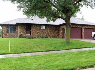 1407 Charolais Dr, Norfolk, NE 68701
