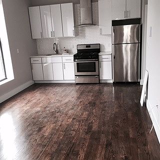 4th image of 327 Stuyvesant Ave