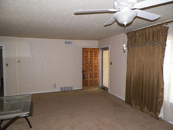 3rd image of 1633 NW 25th St