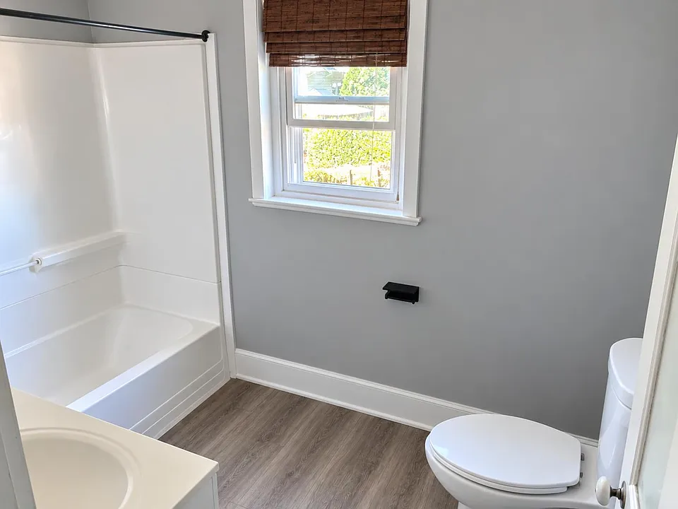 19 E Depot St