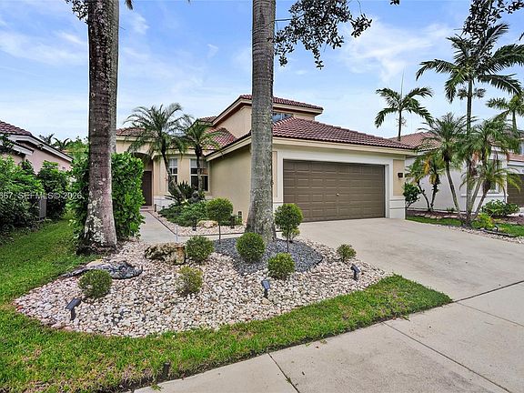 4th image of 1725 Winterberry Ln