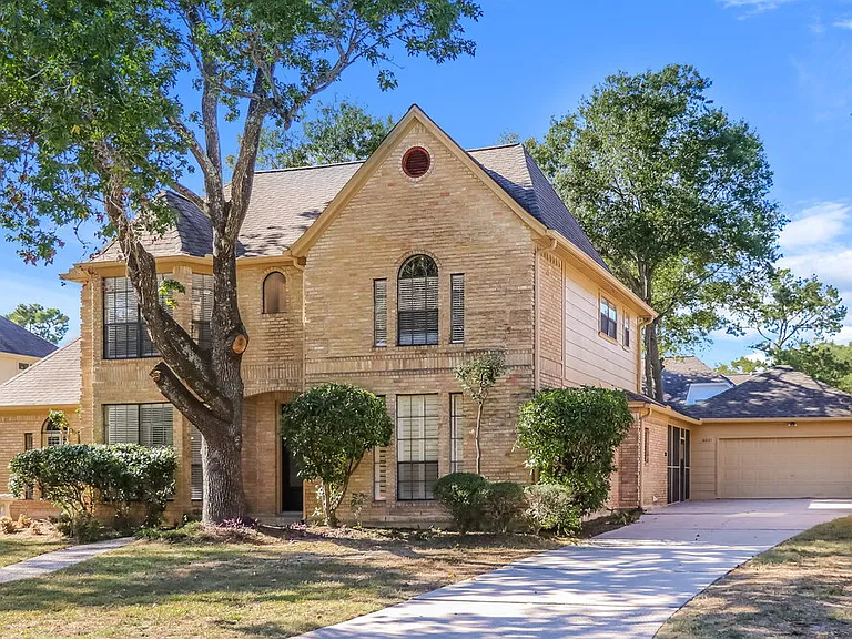 6031 Spring Creek Ln — Photo 4