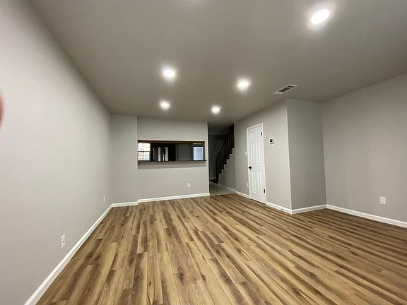 4th image of 2500 E Park Blvd APT P4