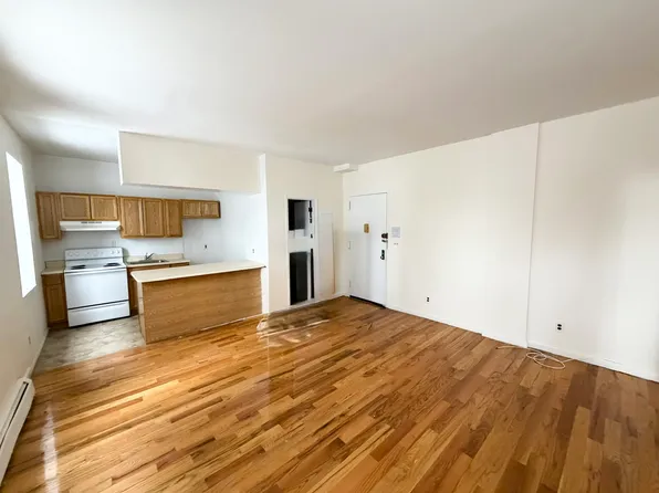 89 Wolfs Ln APT 4, Pelham, NY 10803