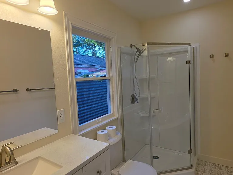 2827 Robertson St — Photo 13