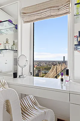 Sold by SERHANT. | media 8