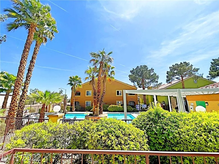 7950 W Flamingo Rd #2048 — Photo 30