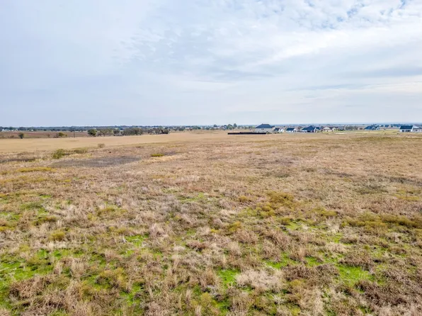 445 Willow Moon Ranch Rd, Crawford, TX 76638