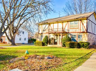 7105 Forest Ct, Windsor Heights, IA 50324